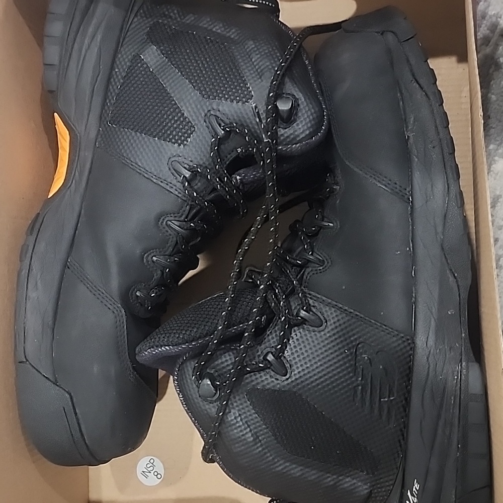 New Balance Men's Black Composite Toe Boots